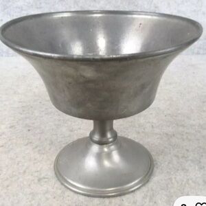 Vintage Woodbury Pewter Table Pedestal Compote Serving Bowl Candy/fruit bowl